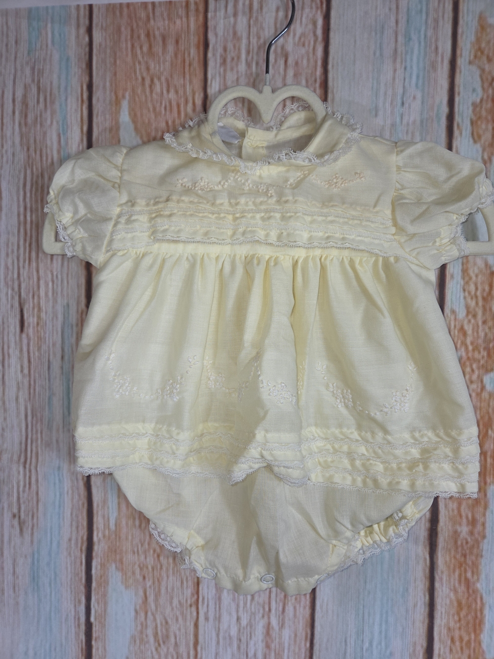 Vintage Toddle Tyke Pastel Yellow Romper W/bonnet. Size 0-3